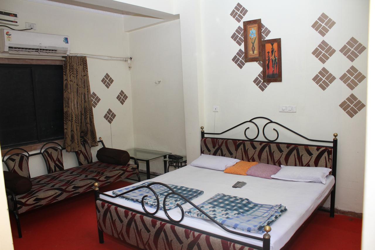 Hotel Bhagwat Palace Lātūr Exteriér fotografie